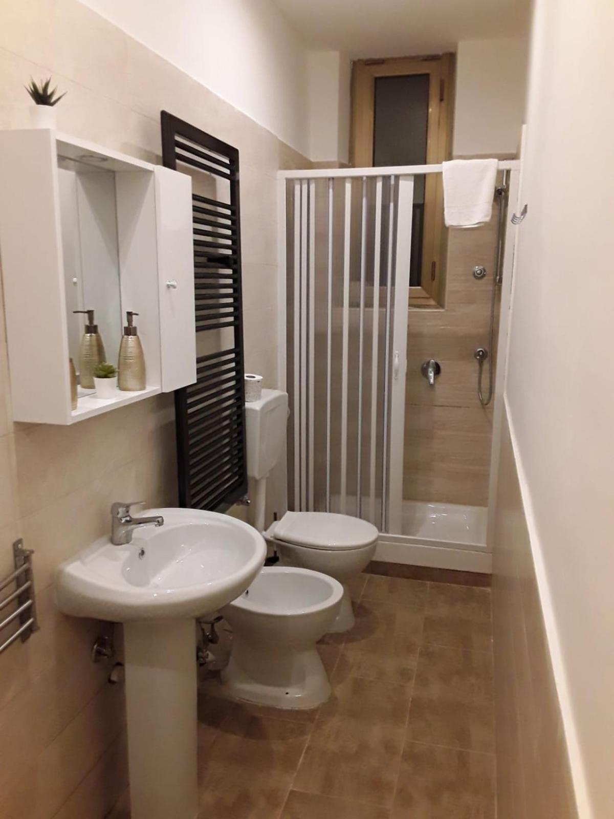 Monia Coliseum Apartment โรม ภายนอก รูปภาพ
